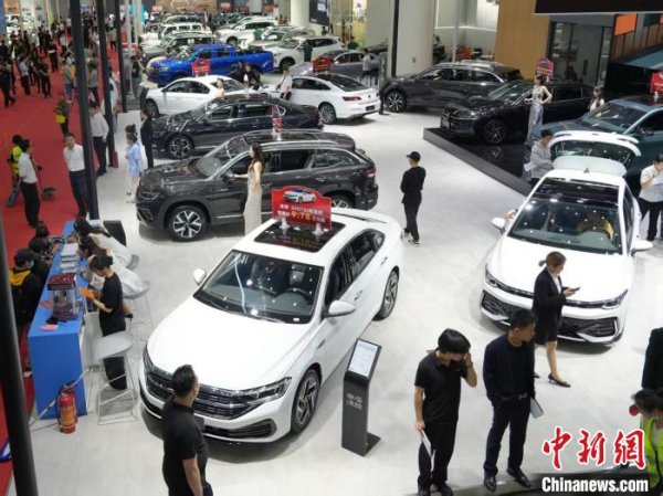 网络配资网站 2025湖南汽车展览会开幕 新能源车参展比例再创新高